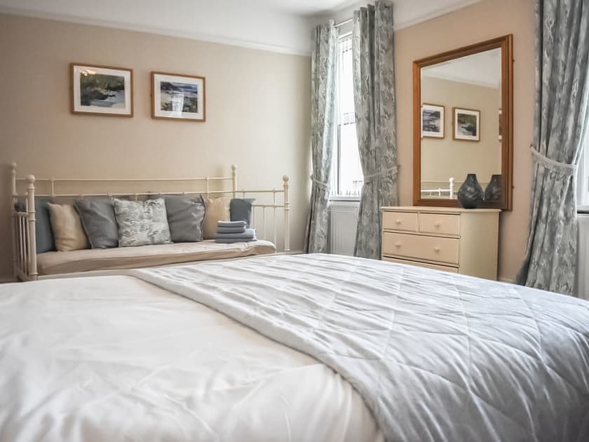 Double bedroom | Saltburn Town House, Saltburn-by-the-Sea