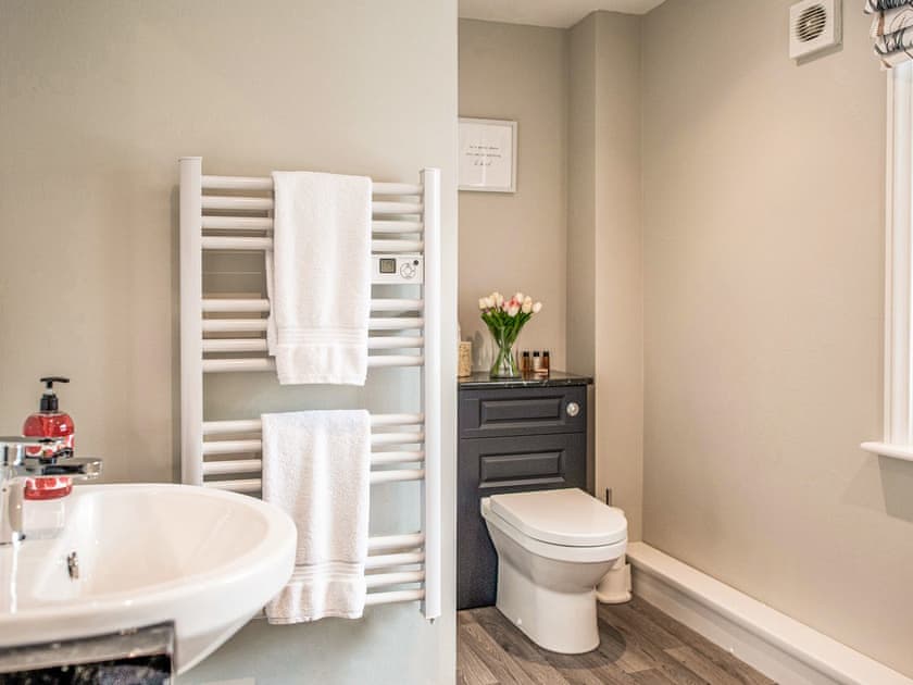 Shower room | Symond House - Stowlangtoft Estate, Bury St. Edmunds