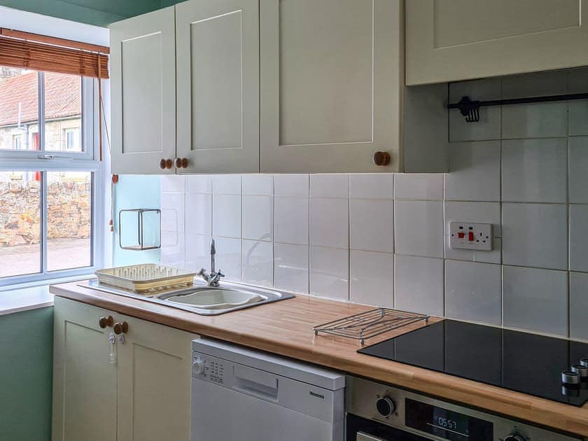 Kitchen | 2 Setonhill Cottages, Longniddry