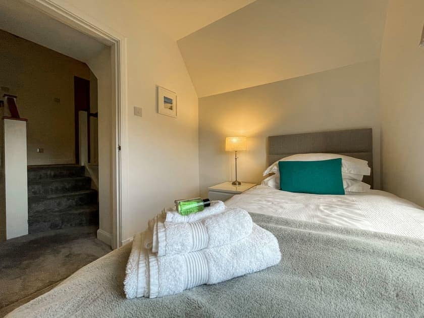 Twin bedroom | Willow Cottage, Sandwick
