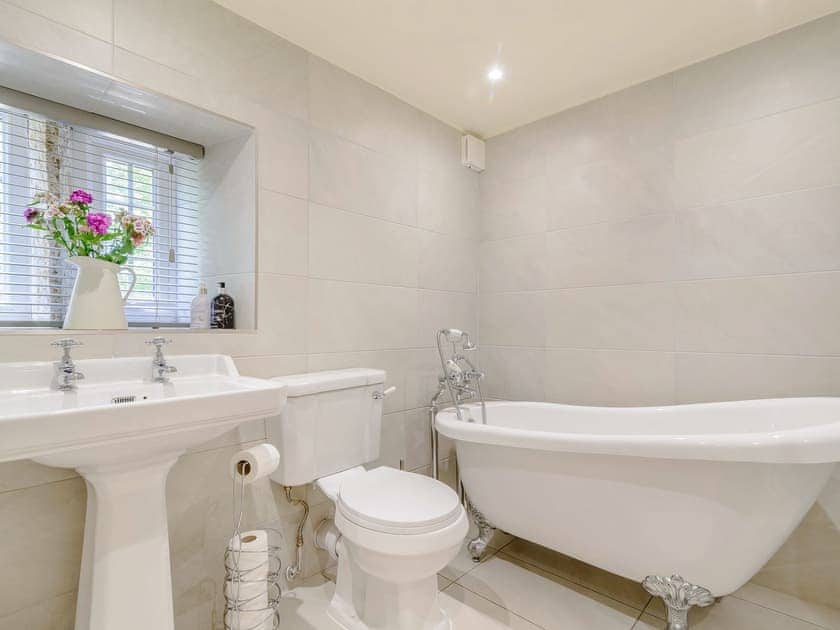 Bathroom | Oak Cottage, Bewerley, near Pateley Bridge