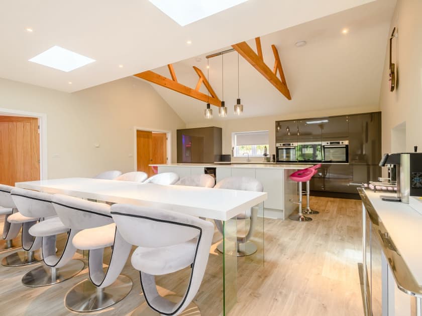 Dining Area | The Gallery Barn - Canal View House and The Gallery Barn, Swafield