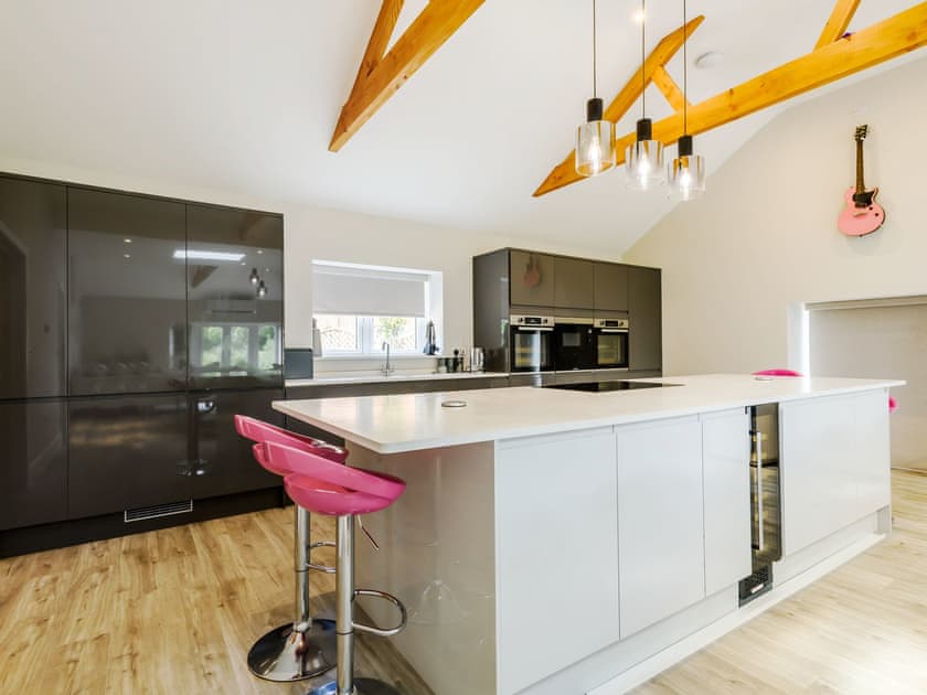 Kitchen area | The Gallery Barn - Canal View House and The Gallery Barn, Swafield
