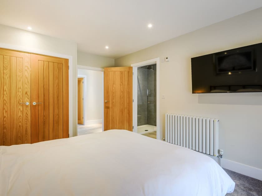 Double bedroom | The Gallery Barn - Canal View House and The Gallery Barn, Swafield