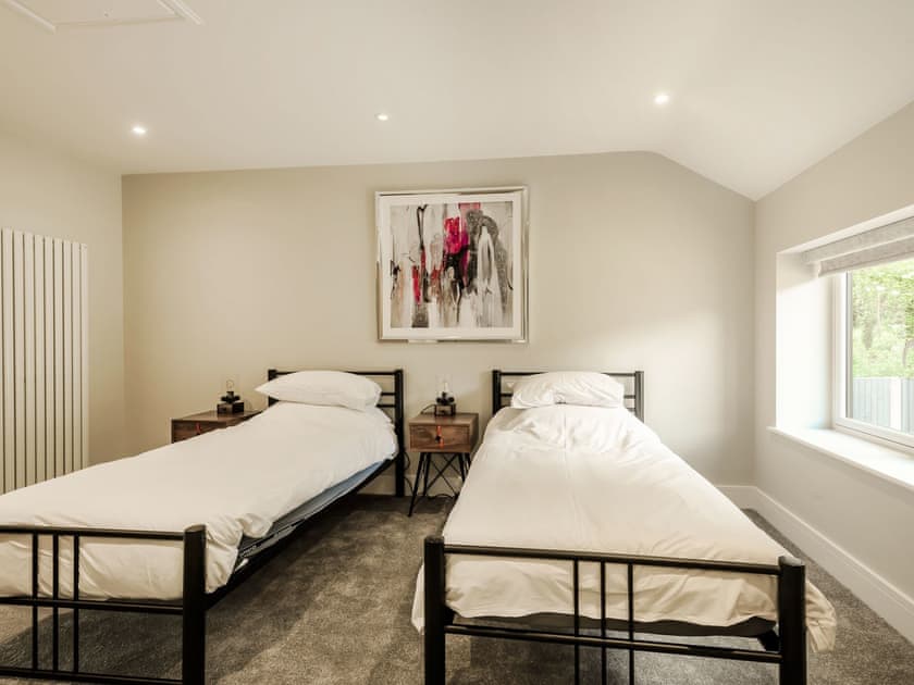 Twin bedroom | The Gallery Barn - Canal View House and The Gallery Barn, Swafield
