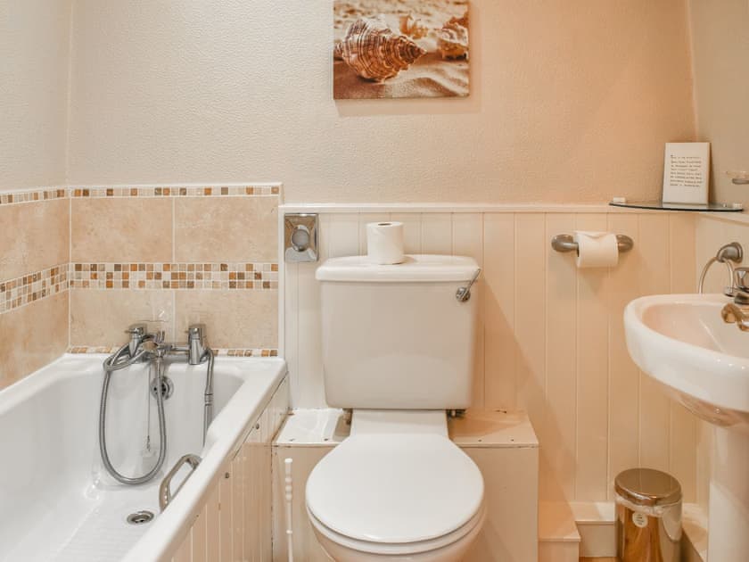 Bathroom | Woodys, Windermere