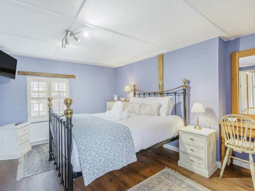 Double bedroom | Duck Island Cottage, Ringwood
