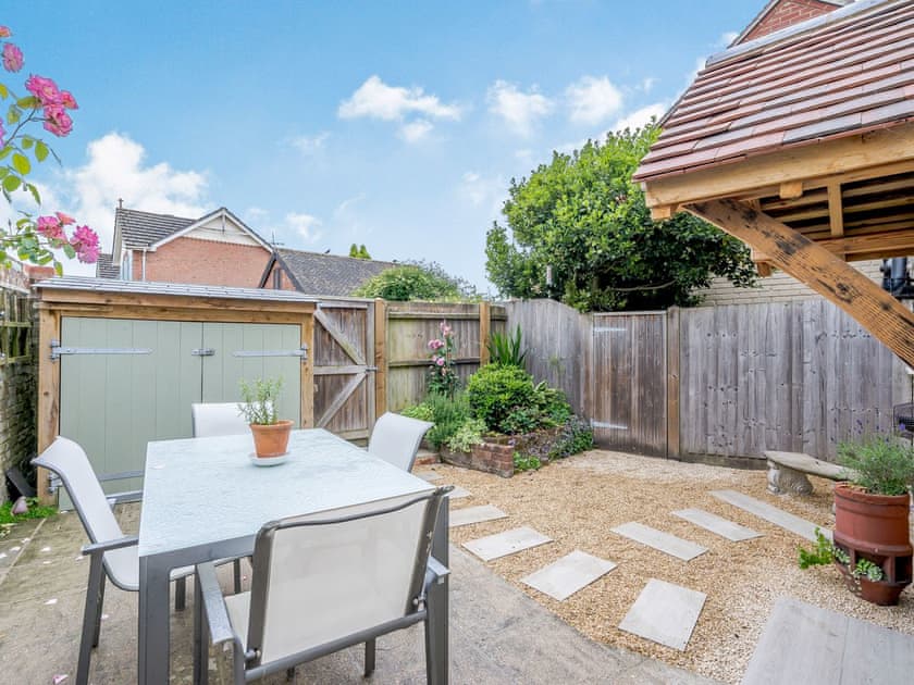 Outdoor area | Duck Island Cottage, Ringwood