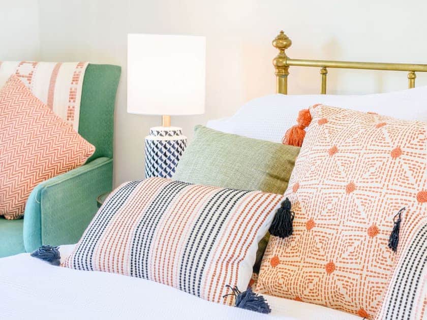 Master bedroom | Limber Wold House, Great Limber