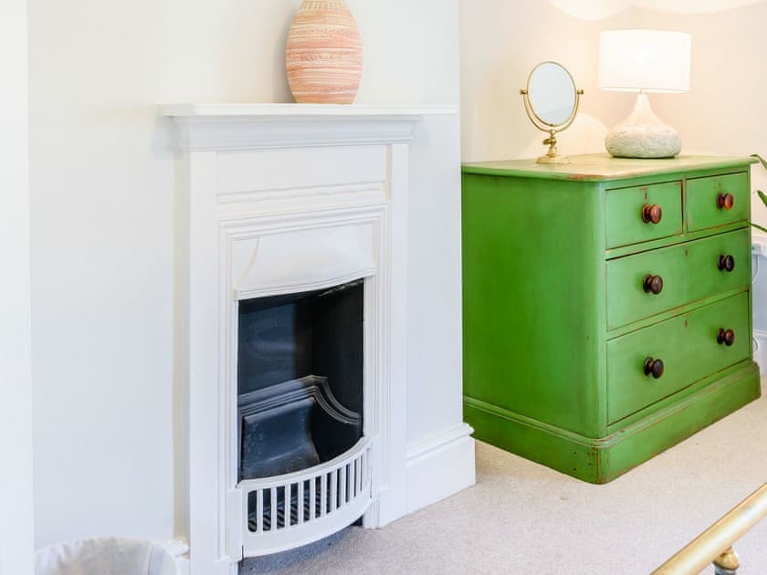 Master bedroom | Limber Wold House, Great Limber