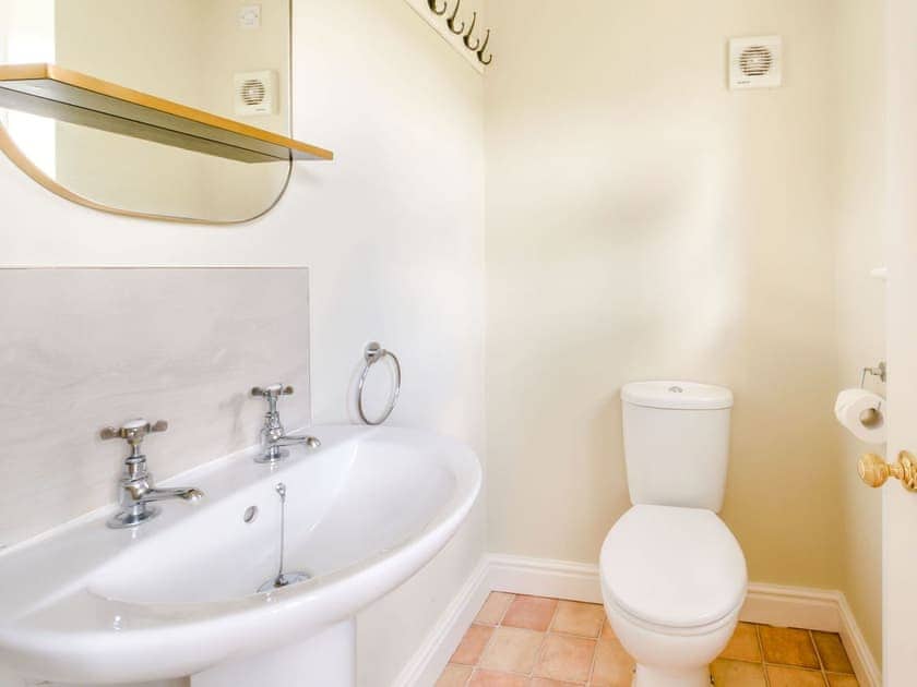 Bathroom | Limber Wold House, Great Limber