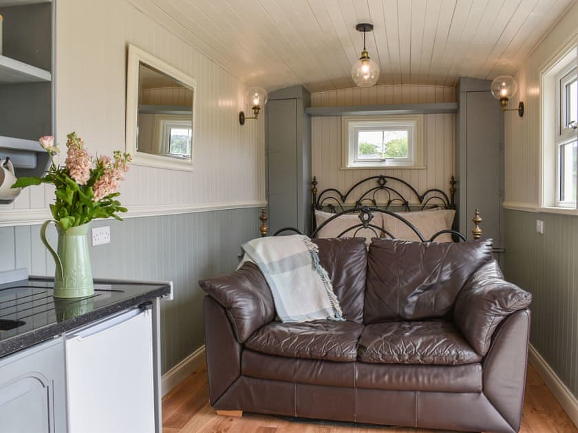 Interior | Ruby’s Hut - Oakenclough House, Oakenclough