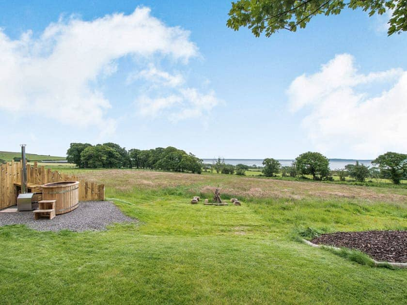 Hot tub | The Curve at Caerlaverock Estate - Caerlaverock Estate, Glencaple, near Dumfries