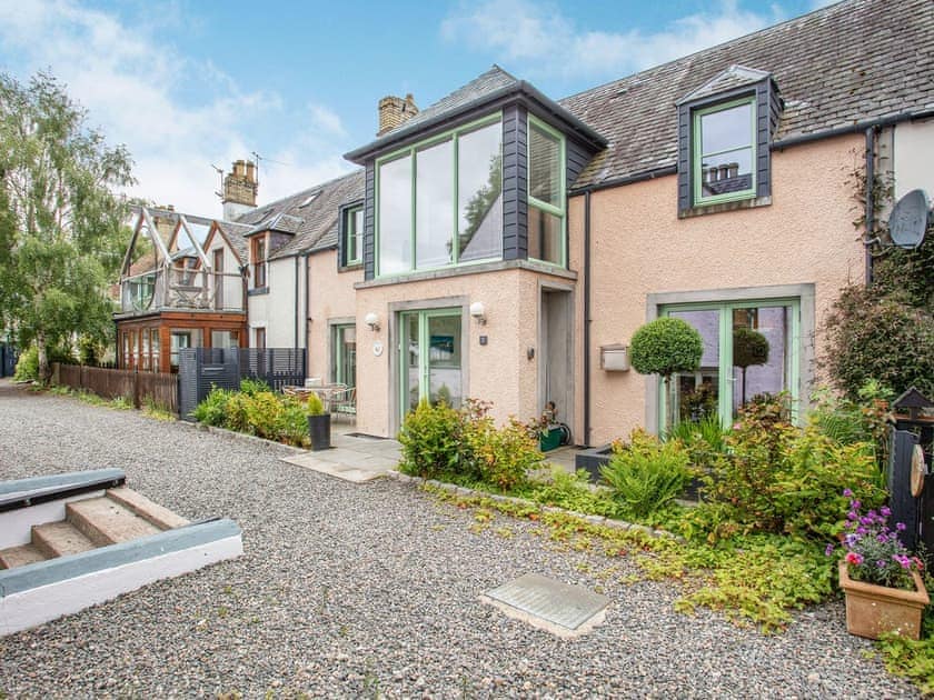 Exterior | Rose Cottage - Courtyard Cottages, Inverness