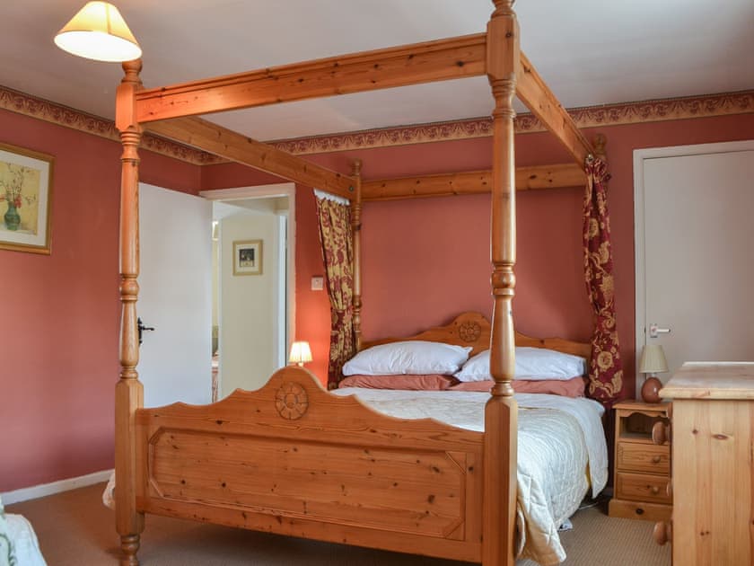 Four Poster bedroom | Old Saddlers Cottage, Ireby, Bassenthwaite
