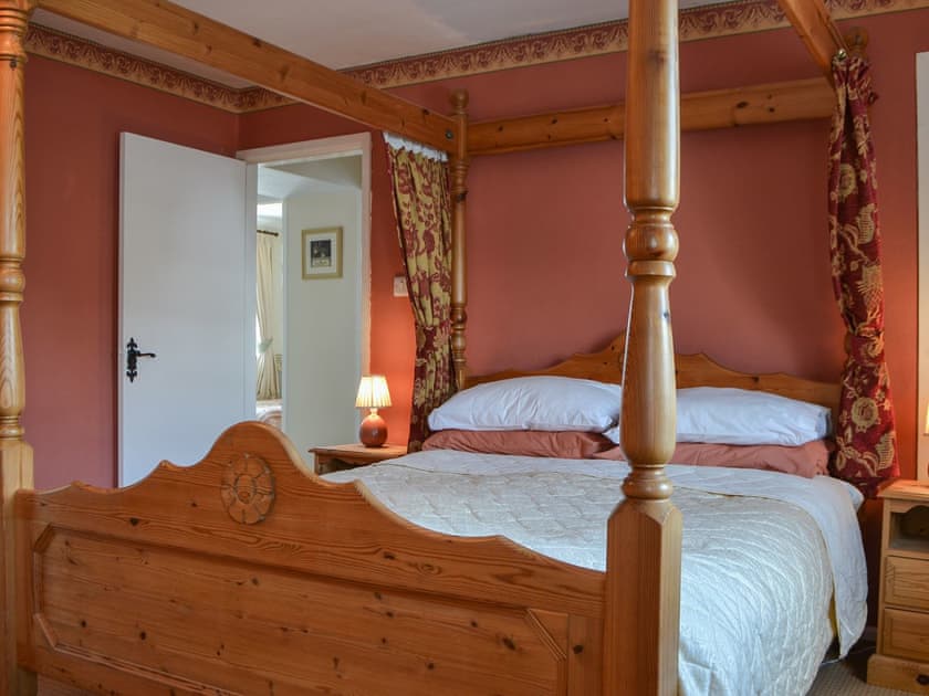 Four Poster bedroom | Old Saddlers Cottage, Ireby, Bassenthwaite