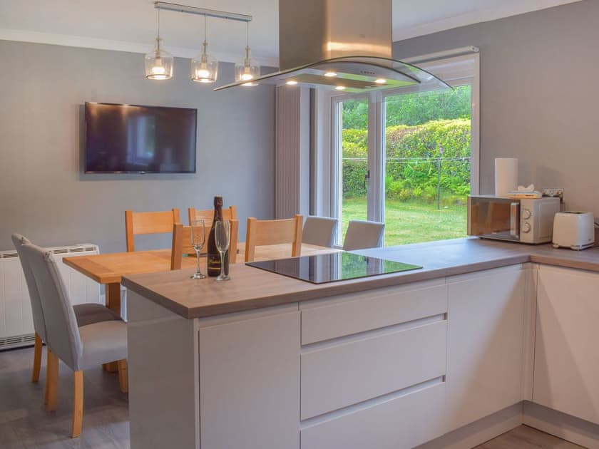 Kitchen/diner | Dykenamar, All Isle of Bute