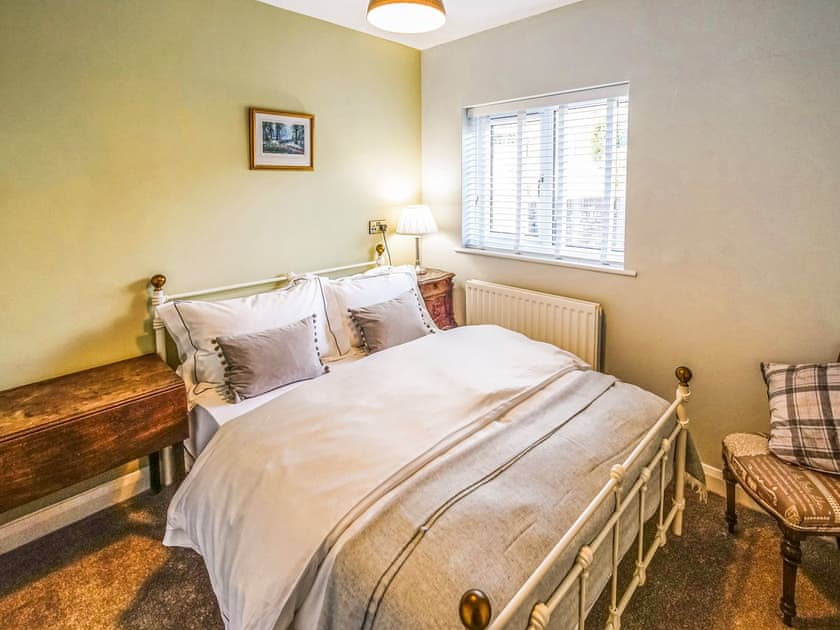 Double bedroom | Godre’r Coed, Trevor