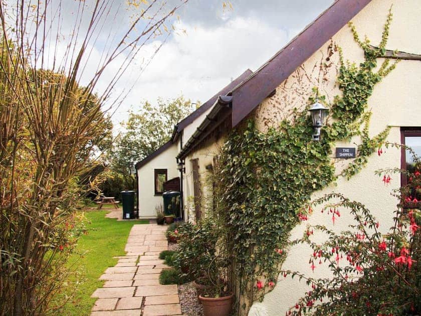Exterior | The Shippen, Hartland