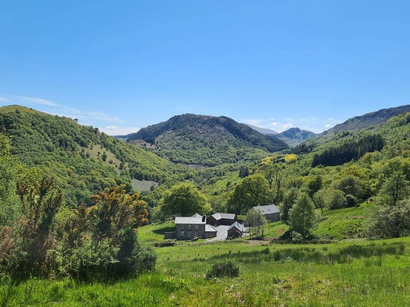 Setting | The Bothy at Gelli Newydd - Gelli Newydd Farm Cottages, Llanrwst
