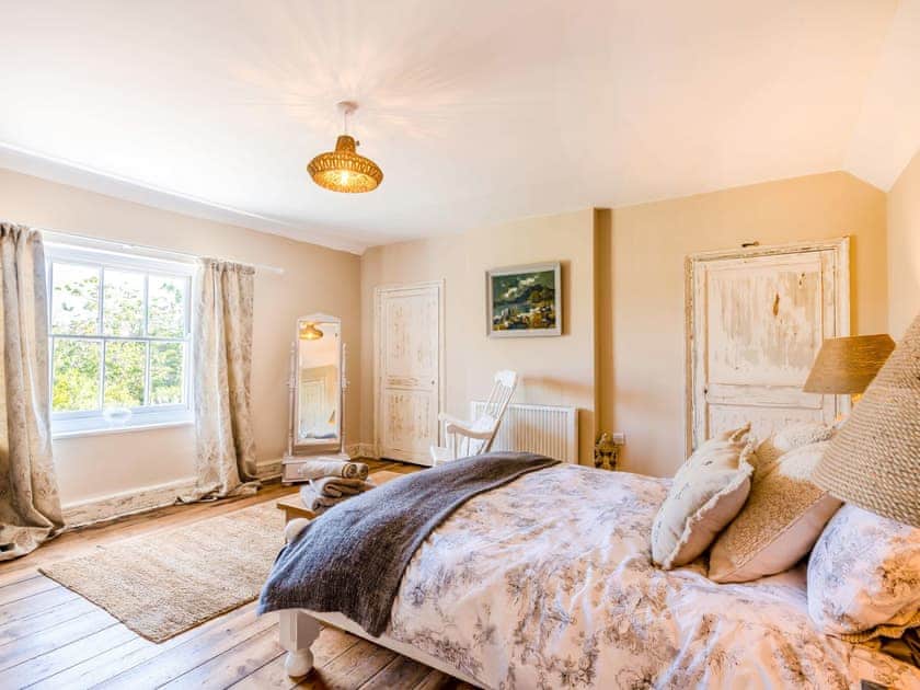 Double bedroom | Beehive Cottage, Beccles