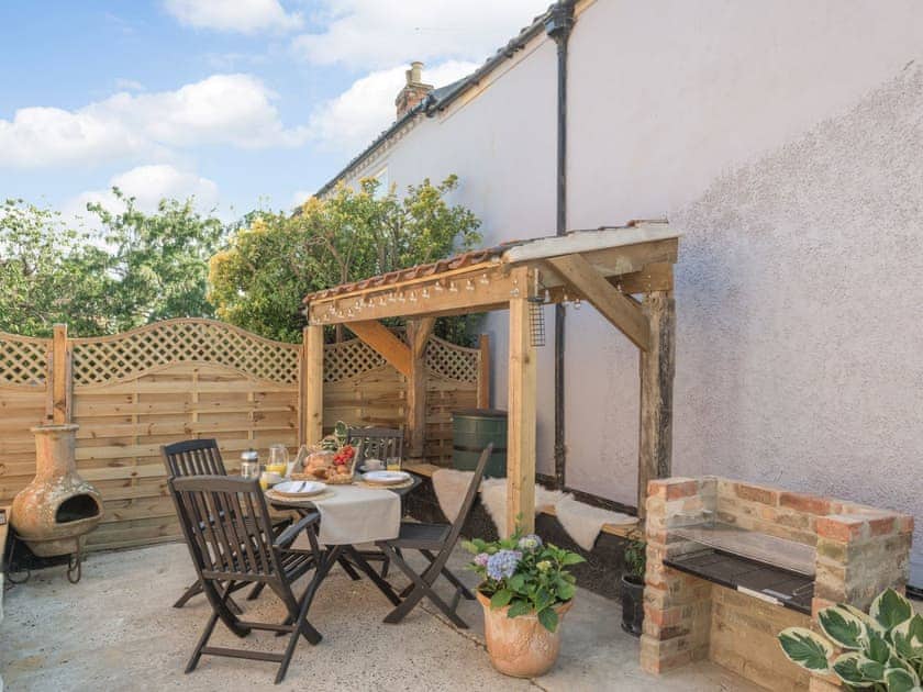 Outdoor area | Beehive Cottage, Beccles