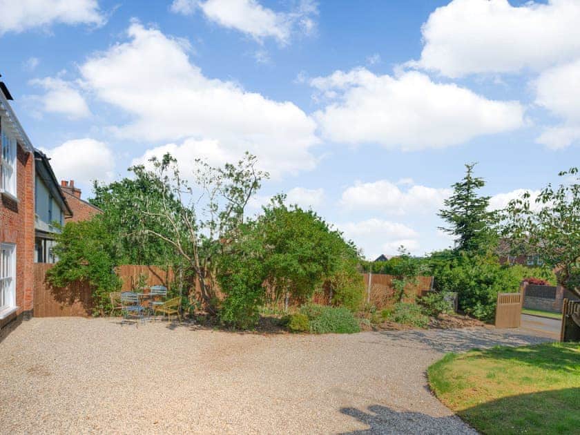 Outdoor area | Beehive Cottage, Beccles