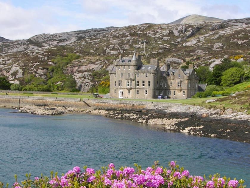 Amhuinnsuidhe Castle Estate  | Dalvista Cottage, Loch Leurbost, near Stornoway, Isle of Lewis