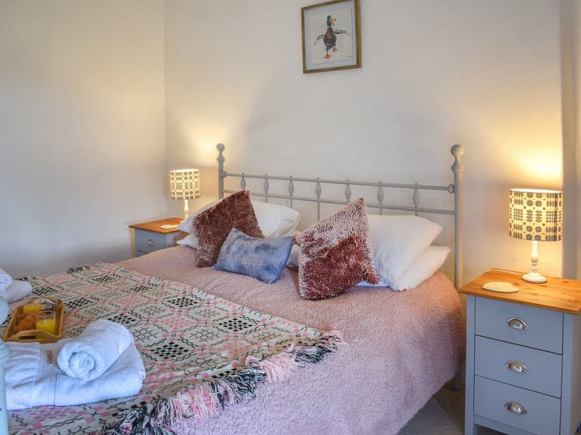 Double bedroom | Bryn Melyn - Rhyd Uchaf Cottages, Rhyduchaf, near Bala