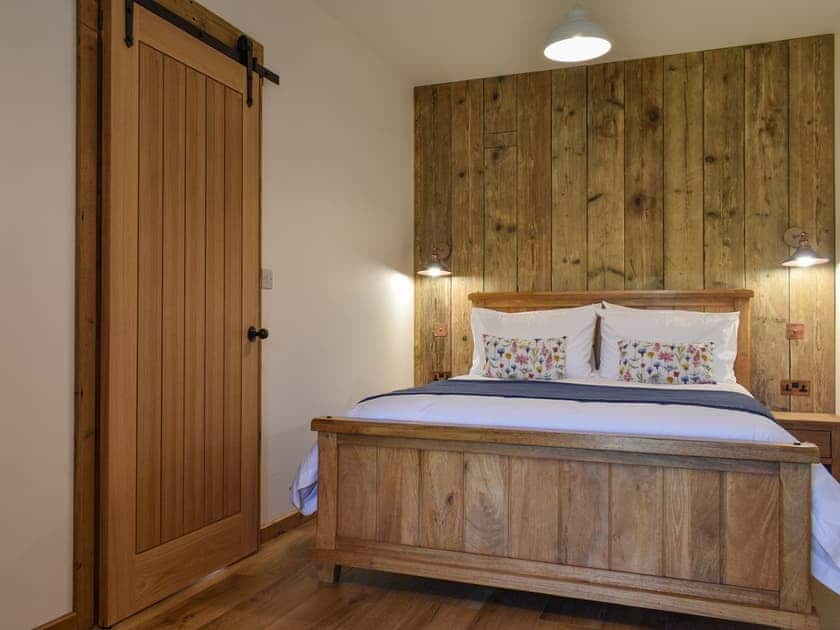 Double bedroom | The Dairy - Cooks Castle Farm, Wroxall, near Ventnor