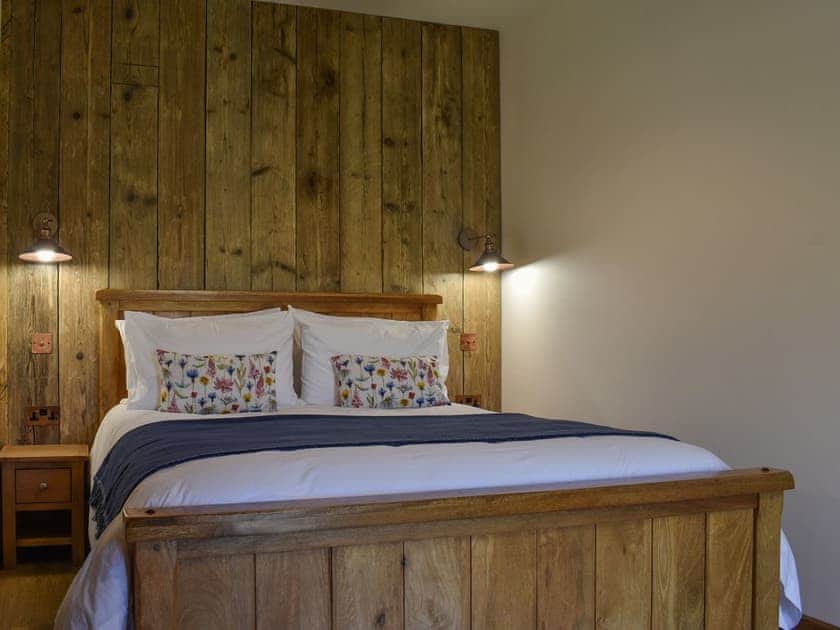 Double bedroom | The Dairy - Cooks Castle Farm, Wroxall, near Ventnor