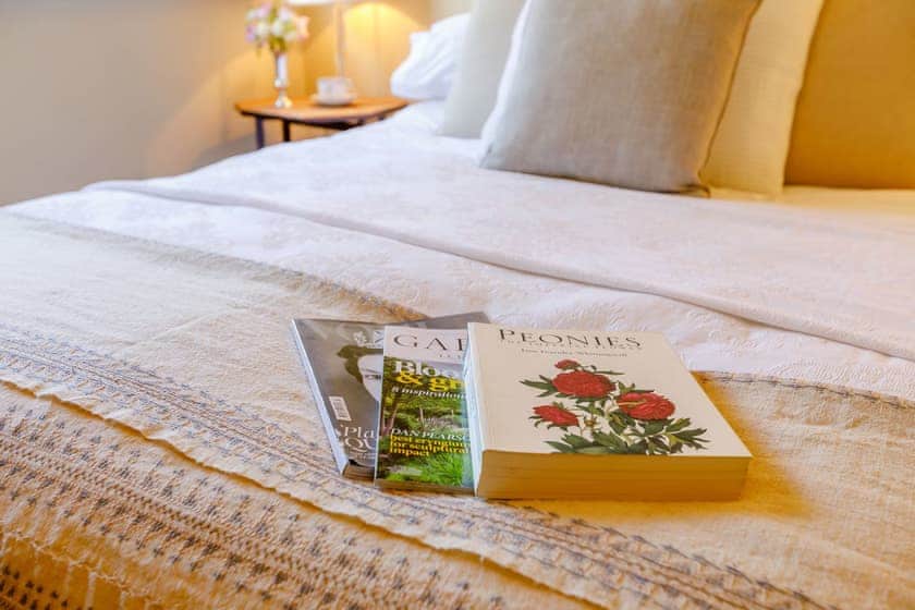Double bedroom | Courtyard Retreat, Tenbury Wells