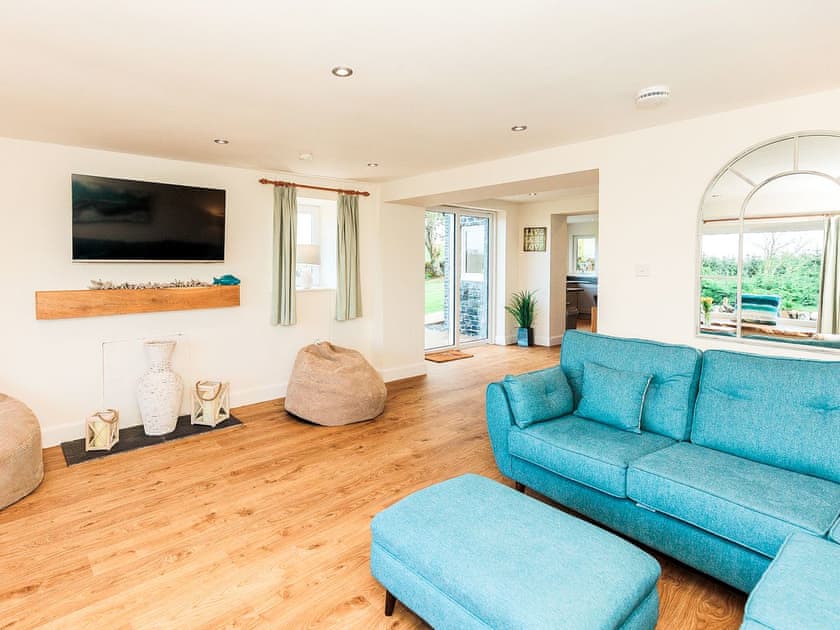 Living room | High Kirkland Holiday Cottages: Robin’s Nest - High Kirkland Holiday Cottages, Kirkcudbright