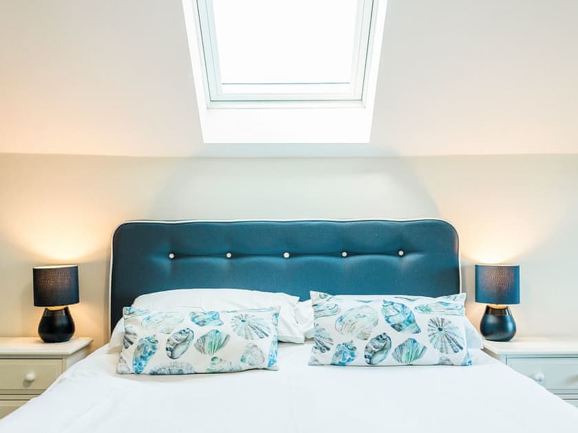 Double bedroom | High Kirkland Holiday Cottages: Robin’s Nest - High Kirkland Holiday Cottages, Kirkcudbright