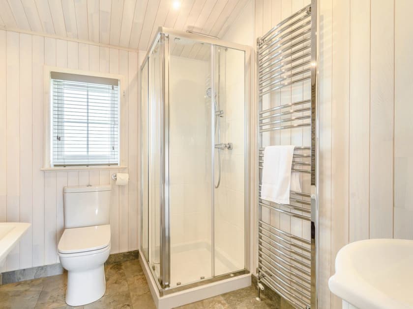 Bathroom | Acacia Lodge, Mercia Marina, Willington