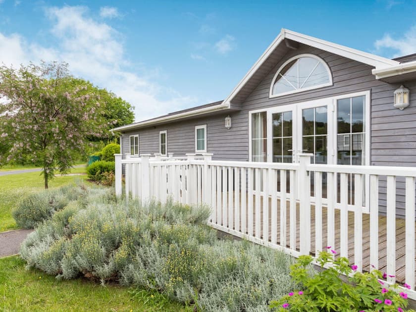 Exterior | Acacia Lodge, Mercia Marina, Willington