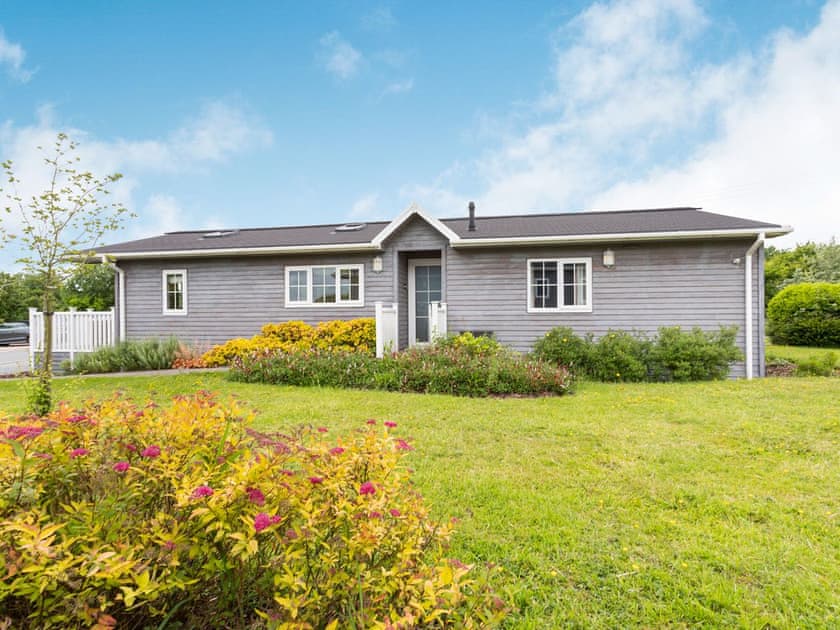 Exterior | Acacia Lodge, Mercia Marina, Willington