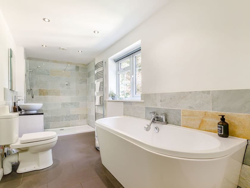 Bathroom | Four Chimneys, Bratton Clovelly