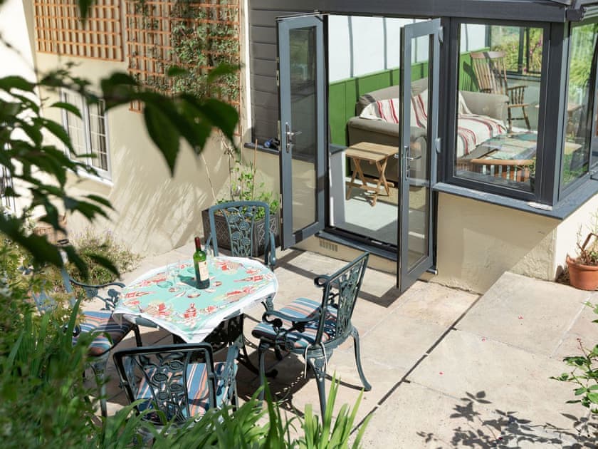 Sitting-out-area | Four Chimneys, Bratton Clovelly