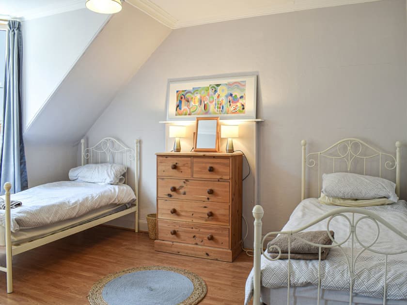 Twin bedroom | Maisie Cottage, St Monans, near Anstruther