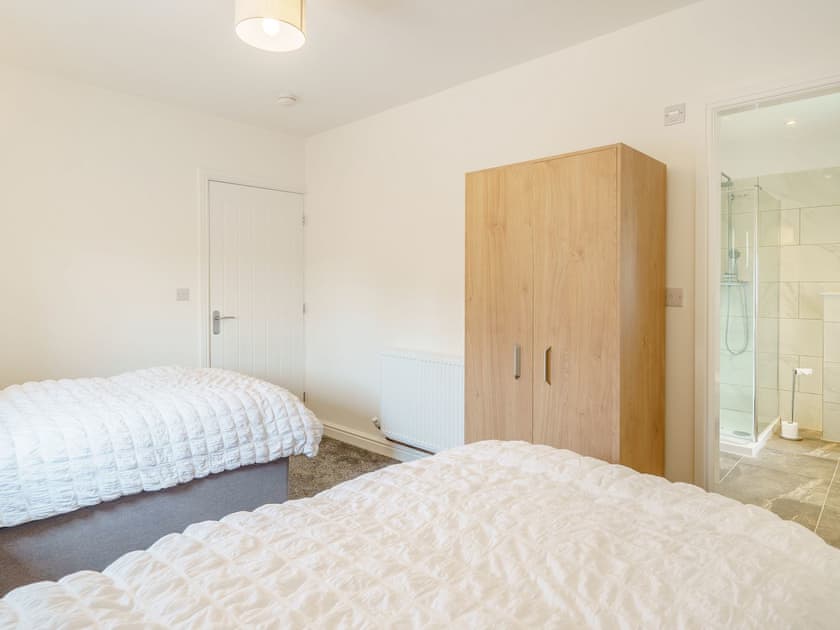 Twin bedroom | Seven - Ivy Farm, Lytham