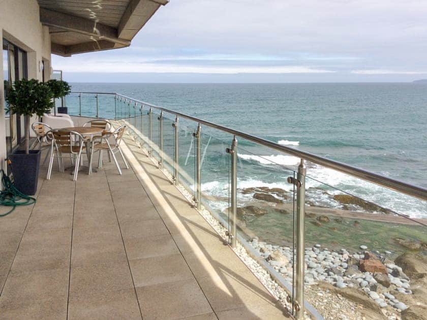 Balcony | Wow - Nassau Court, Westward Ho!