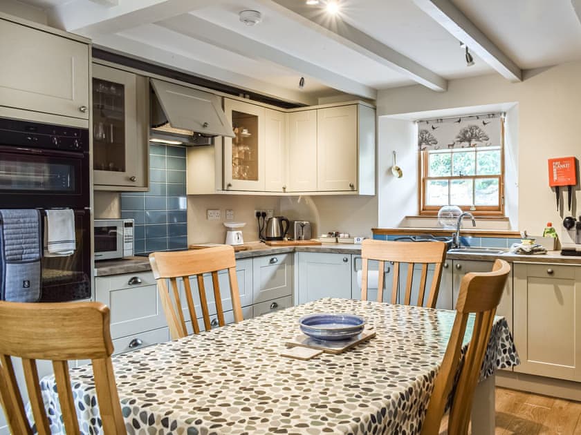 Dining Area | The Thatched Cottage, Ladybank, near St Andrews and Collessie