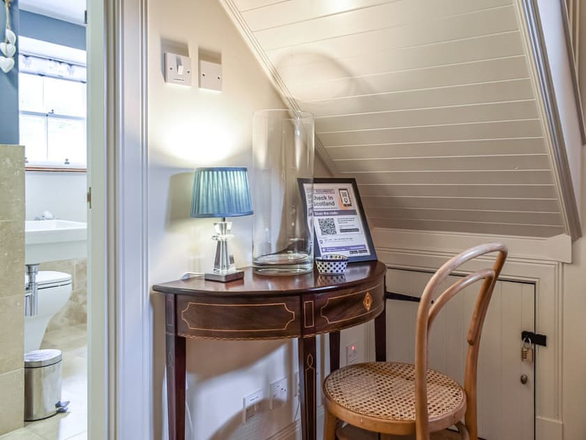 Landing | The Thatched Cottage, Ladybank, near St Andrews and Collessie