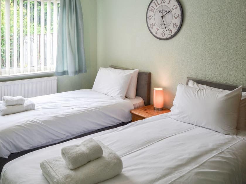 Twin bedroom | Jenny’s, Stalham