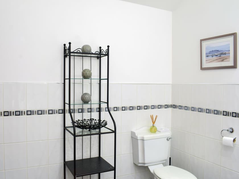 Bathroom | Sorbie Villa, Ardrossan, near Ayr
