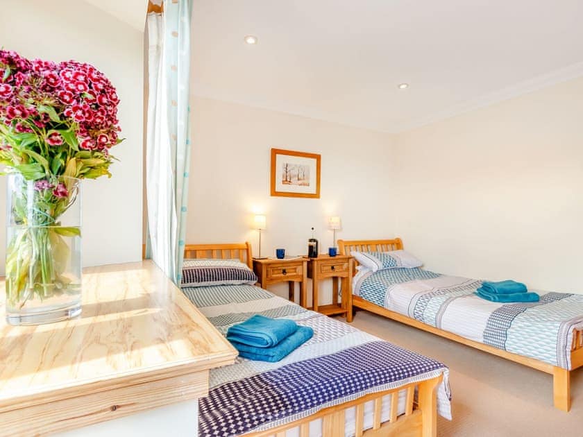Twin bedroom | The Steading Cottage, Glenfarg