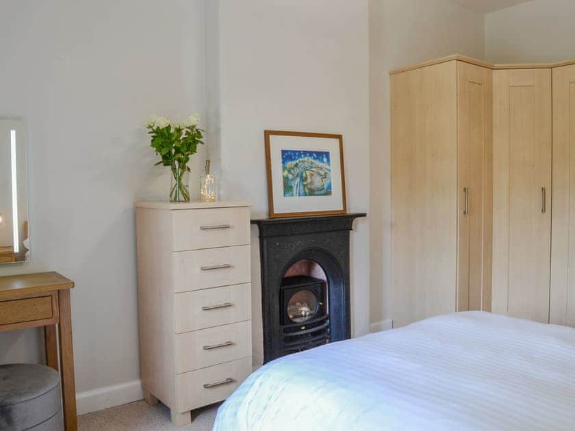 Double bedroom | Lime tree Cottage, Newtonairds