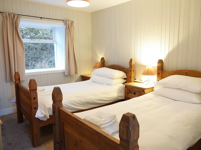 Twin bedroom | Brahan Cottages- Seaforth Cottage, Brahan, near Dingwall