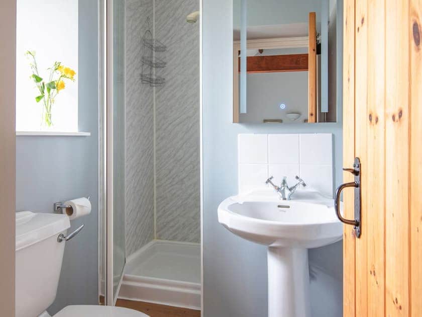 En-suite | Mole End - Libbear Barton, Shebbear, near Bude